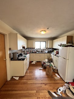 Hemenway St./>, Boston