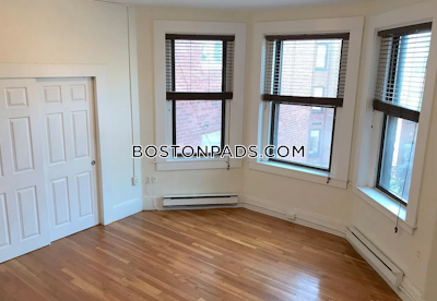 Back Bay 2 Bed 1 Bath BOSTON Boston - $4,700 No Fee