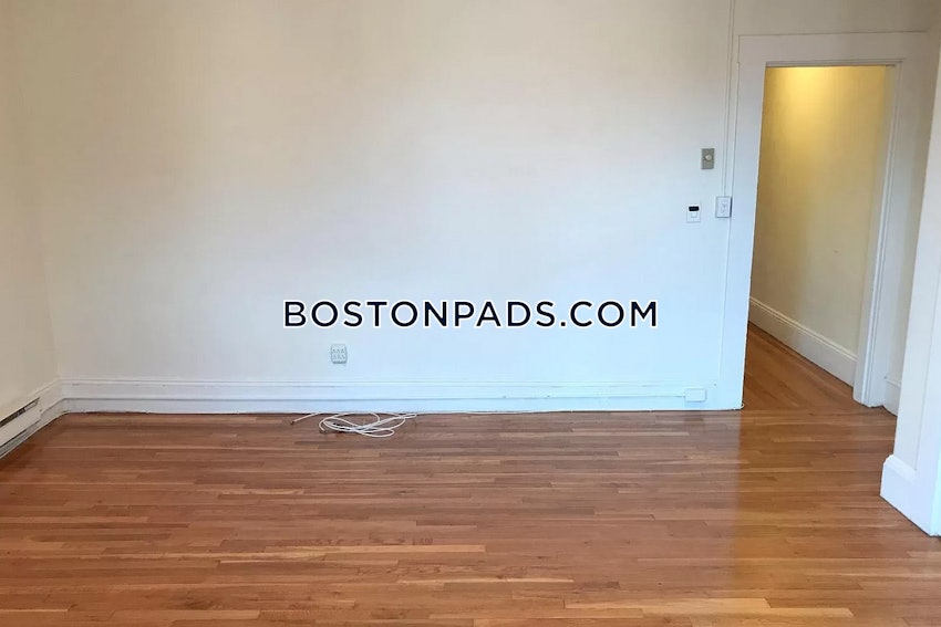 BOSTON - BACK BAY - 2 Beds, 1 Bath - Image 3