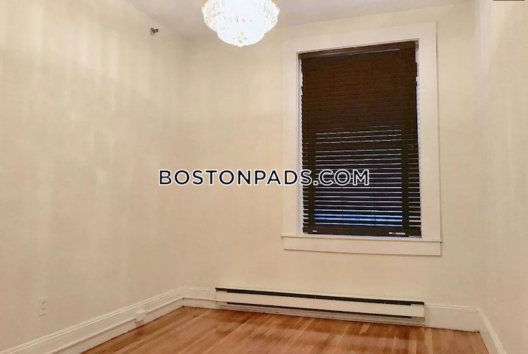 Boylston St., Boston