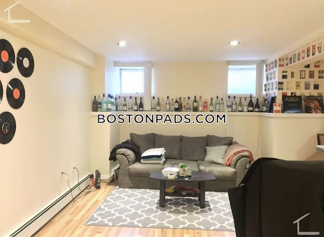 Brookline - $3,500+ /mo