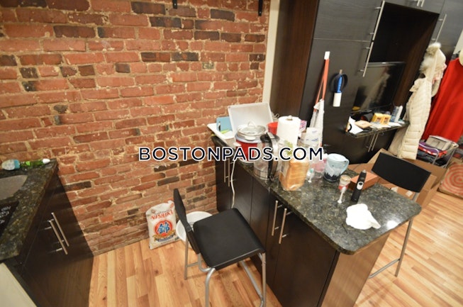 Brookline - $2,100+ /mo