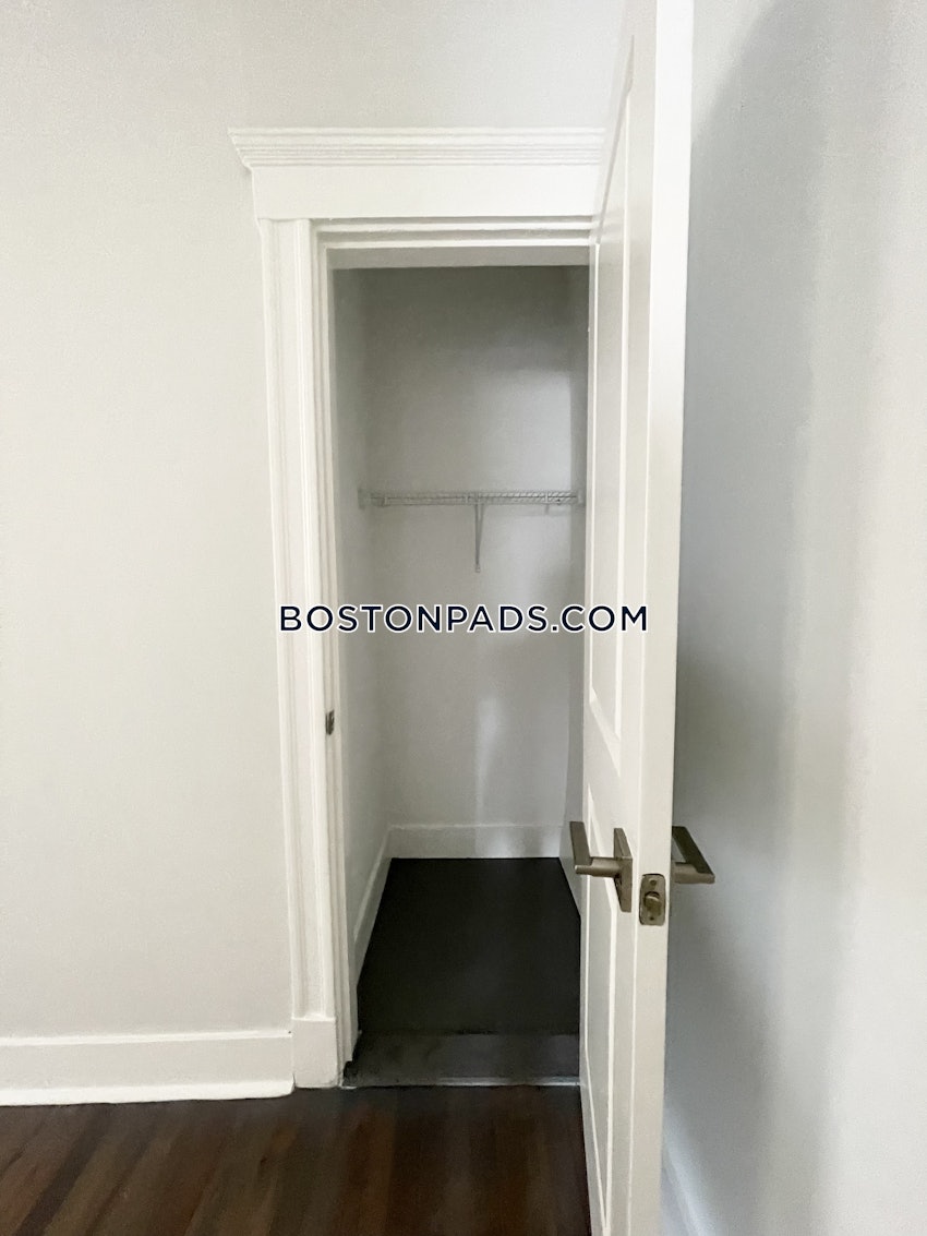 BOSTON - FENWAY/KENMORE - 3 Beds, 2 Baths - Image 14