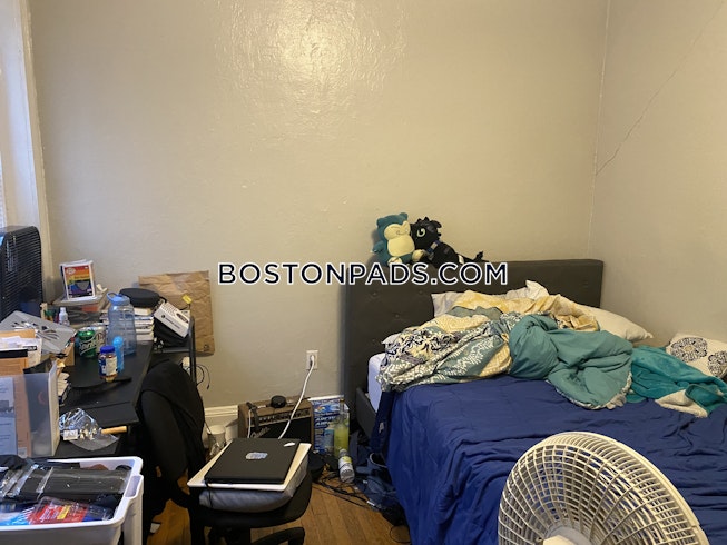 Boston - $4,100+ /mo
