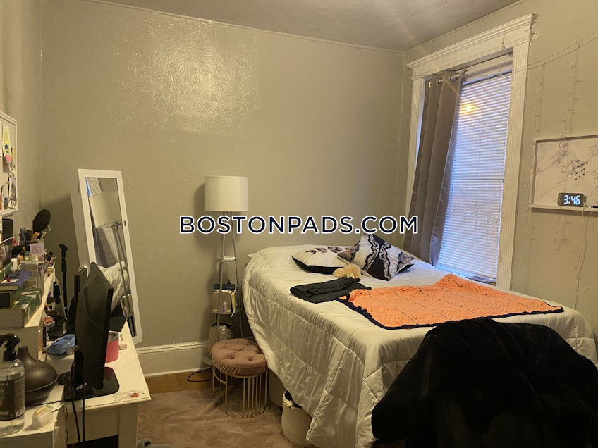 Boston - $4,100+ /month