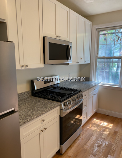 South Boston Modern Studio 1 Bath on Bolton St. in South Boston Boston - $2,600 No Fee