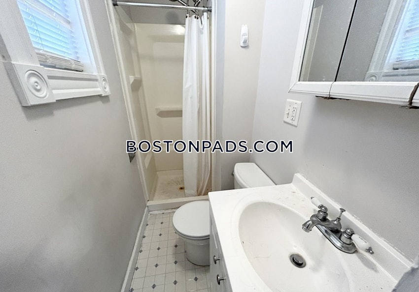 BOSTON - DORCHESTER/SOUTH BOSTON BORDER - 1 Bed, 1 Bath - Image 10