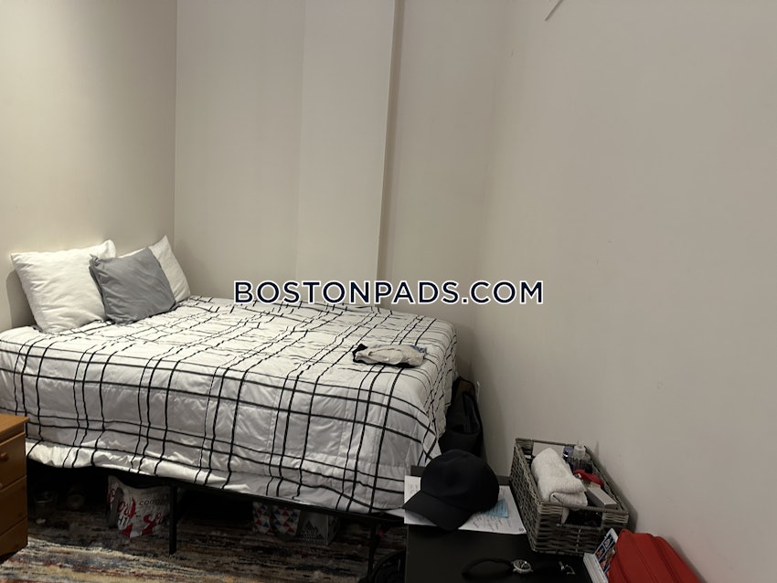 BOSTON - DOWNTOWN - 4 Beds, 4 Baths - Image 10