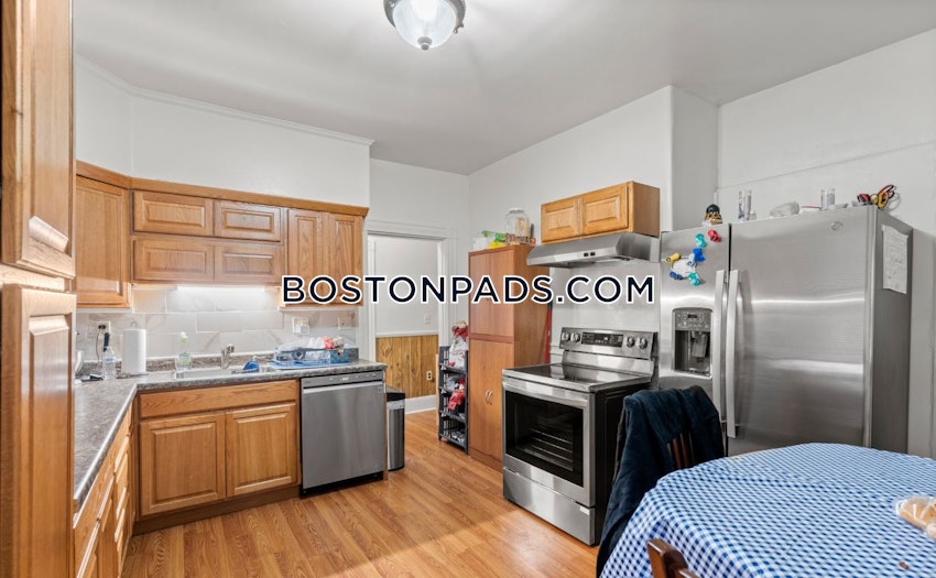 BOSTON - MISSION HILL - 4 Beds, 1 Bath - Image 1