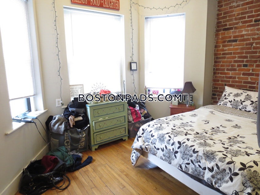 BOSTON - ALLSTON - 3 Beds, 1 Bath - Image 3