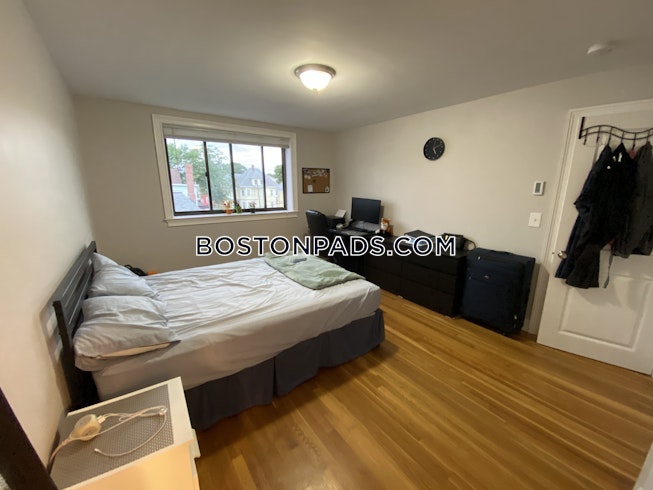 Malden - $2,300+ /mo