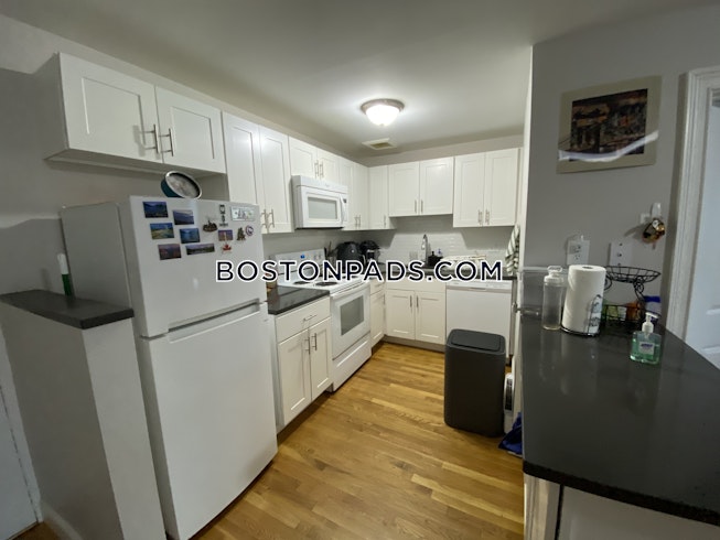 Malden - $2,300+ /mo