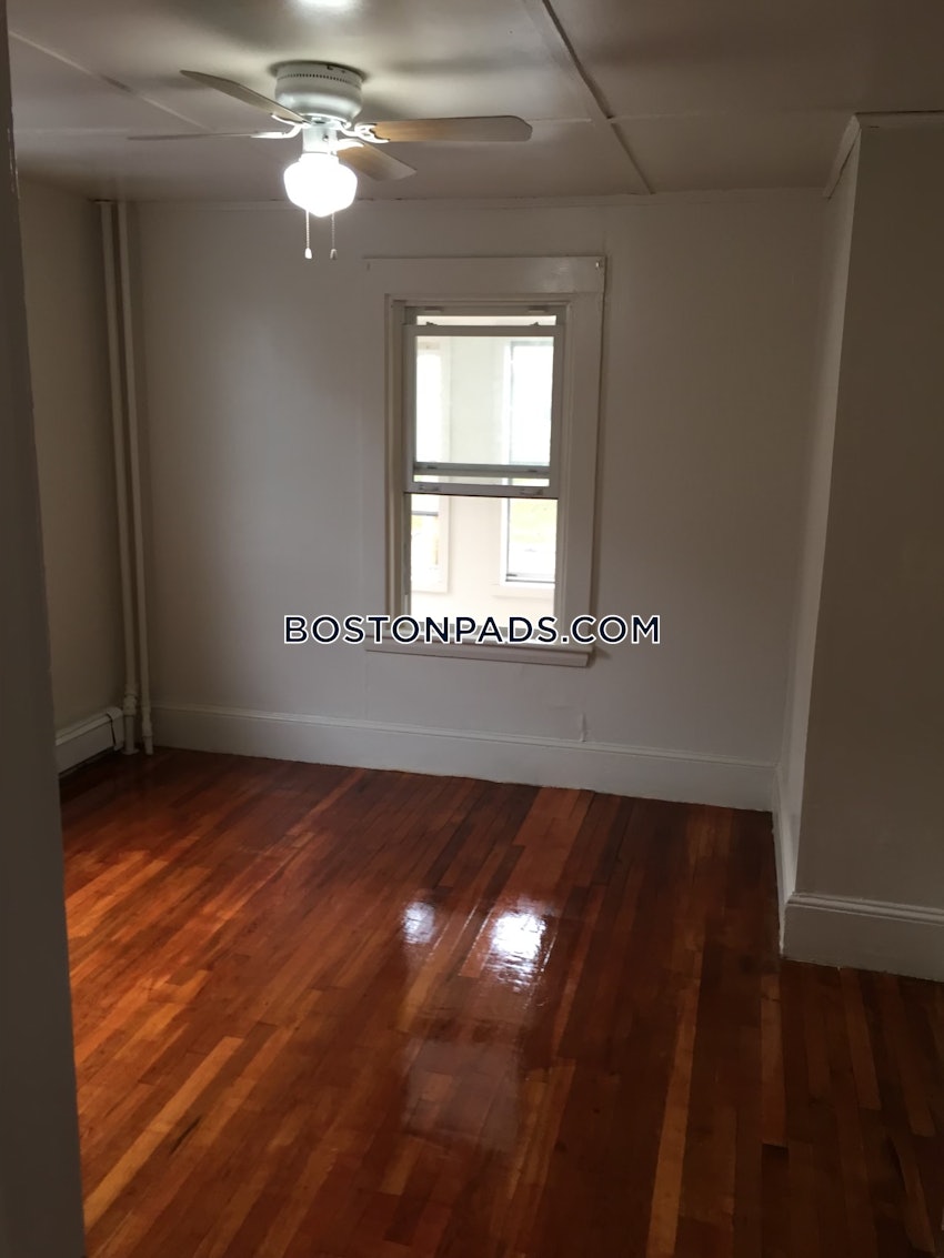 MEDFORD - MEDFORD SQUARE - 3 Beds, 1 Bath - Image 3