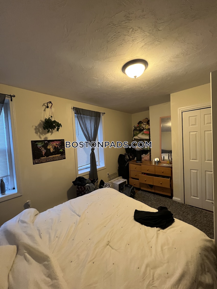 CAMBRIDGE - INMAN SQUARE - 1 Bed, 1 Bath - Image 5