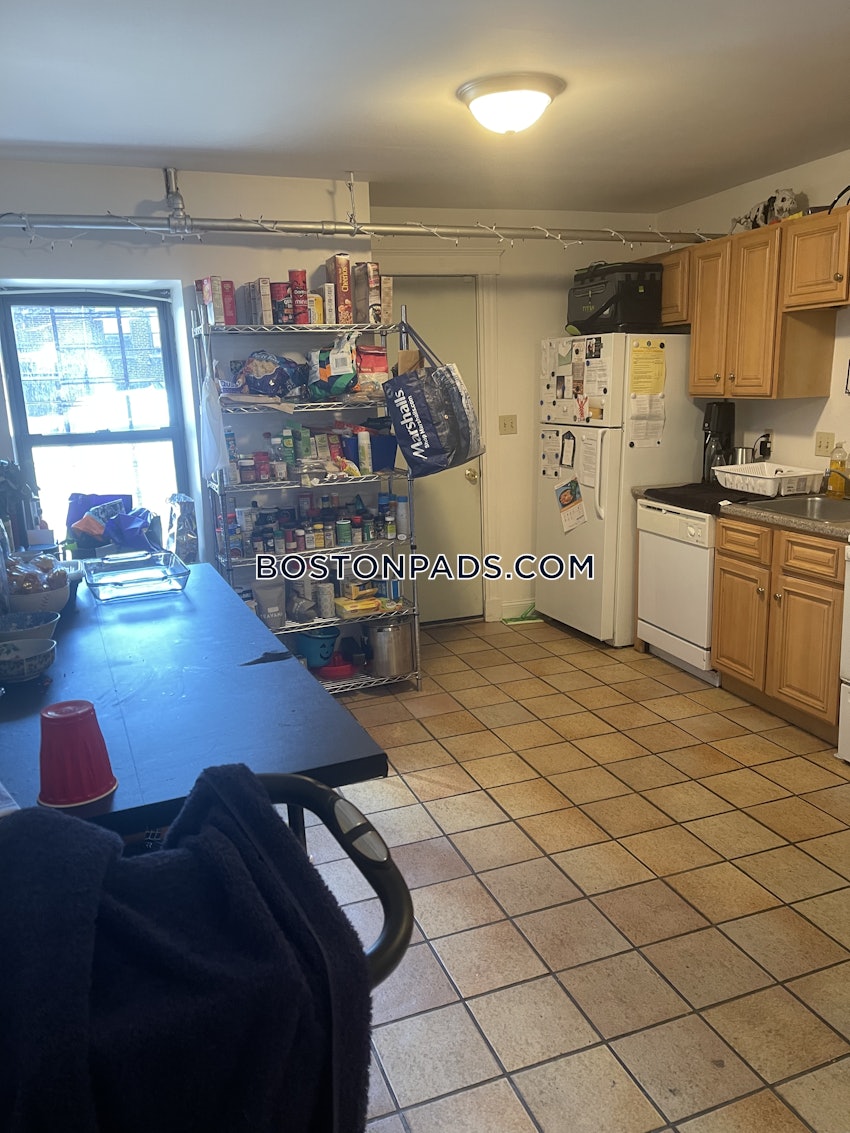 BOSTON - BRIGHTON- WASHINGTON ST./ ALLSTON ST. - 3 Beds, 2 Baths - Image 13