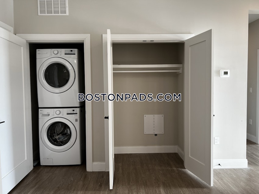 BOSTON - EAST BOSTON - BREMEN ST. PARK/AIRPORT STATION - 3 Beds, 2 Baths - Image 5