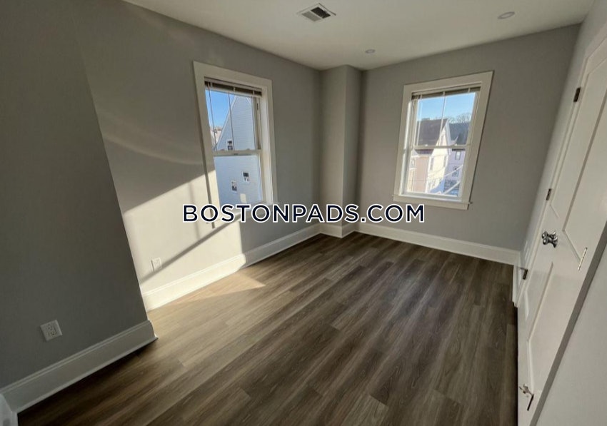 BOSTON - ALLSTON - 5 Beds, 3 Baths - Image 5