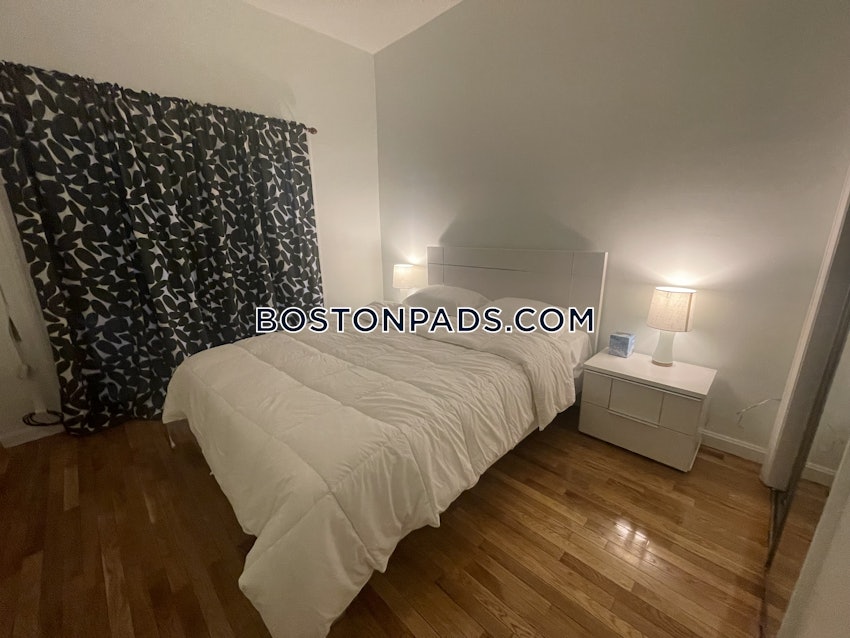 BOSTON - SOUTH BOSTON - ANDREW SQUARE - 3 Beds, 2 Baths - Image 6