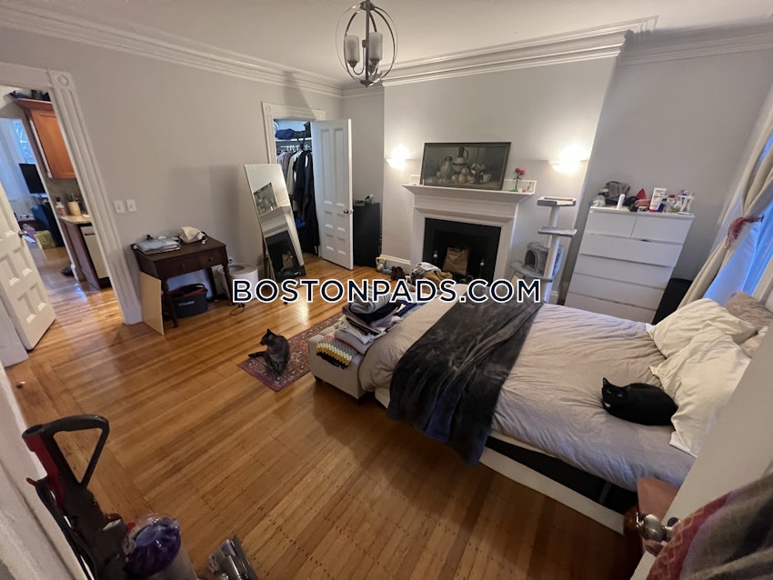 BOSTON - BACK BAY - 1 Bed, 1 Bath - Image 2