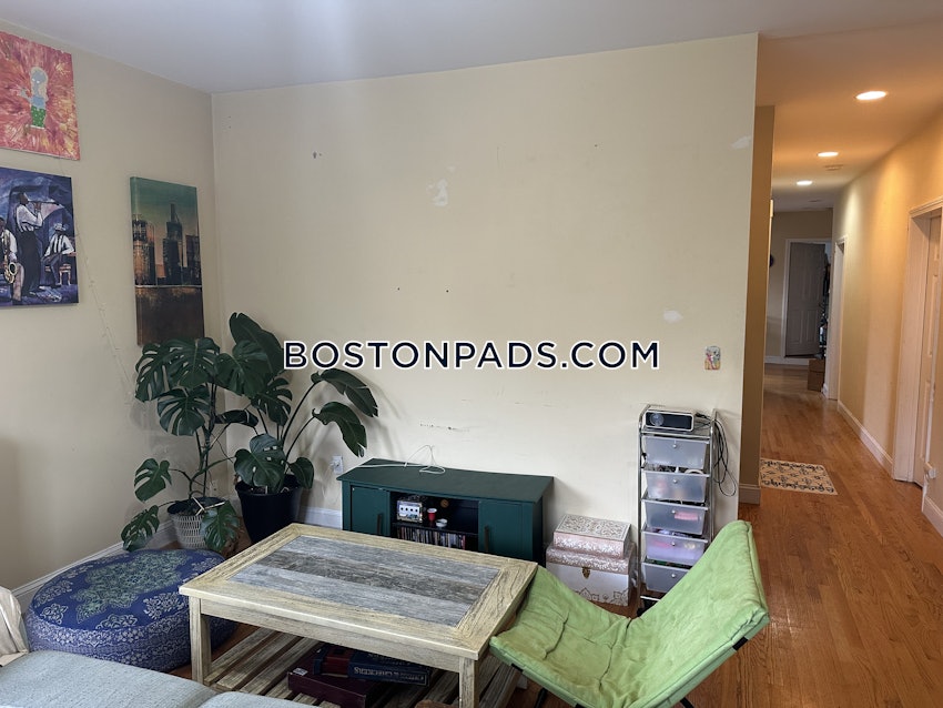 SOMERVILLE- WEST SOMERVILLE/ TEELE SQUARE - 4 Beds, 2 Baths - Image 12