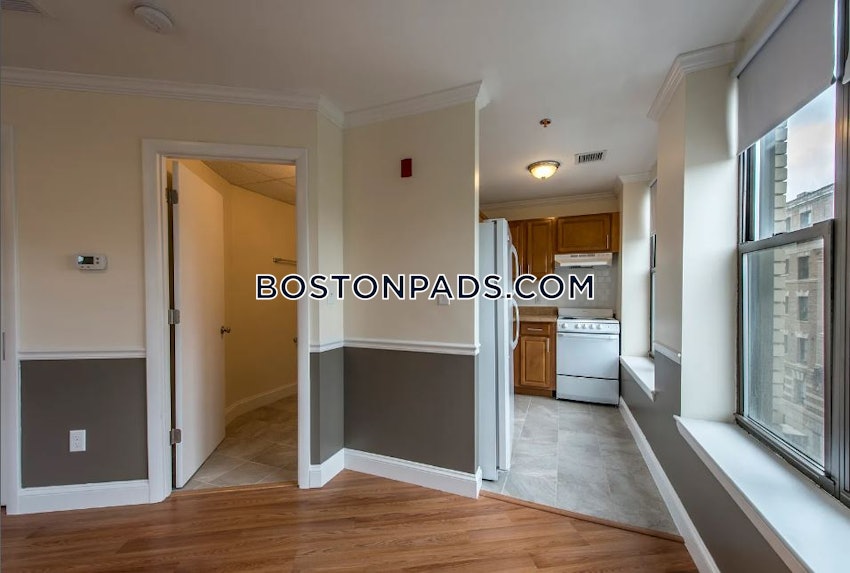 BOSTON - BACK BAY - 1 Bed, 1.5 Baths - Image 4