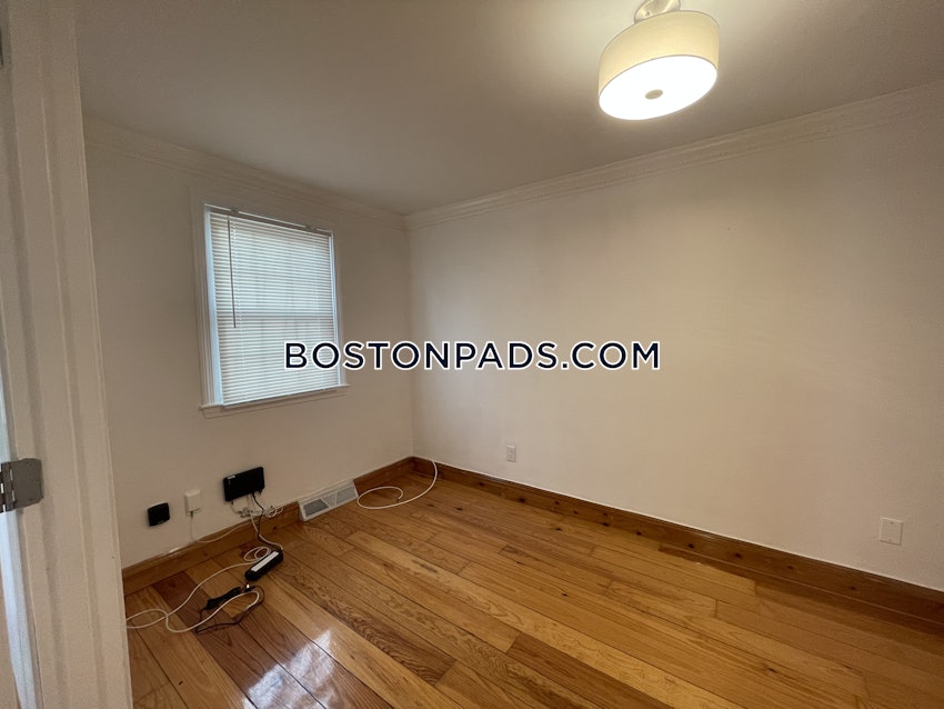 BOSTON - FORT HILL - 4 Beds, 3 Baths - Image 36