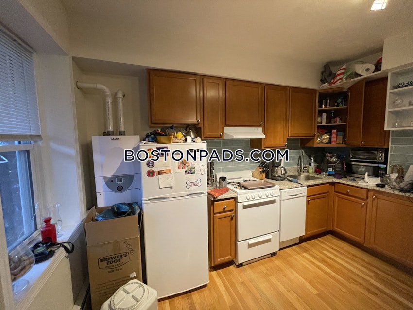 CAMBRIDGE - INMAN SQUARE - 1 Bed, 1 Bath - Image 2