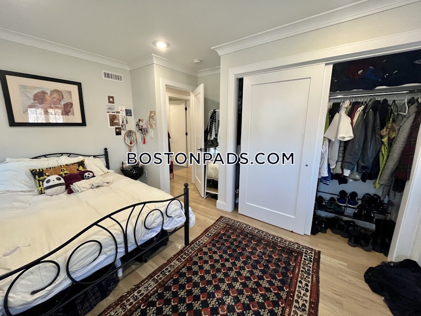BOSTON - EAST BOSTON - MAVERICK - 3 Beds, 2 Baths - Image 6