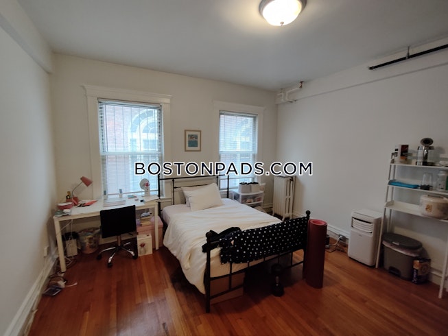 Boston - $2,400+ /mo