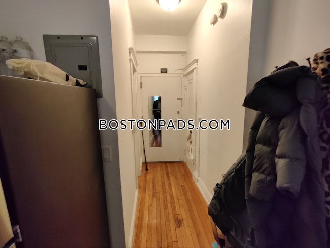 Boston - $2,400+ /mo