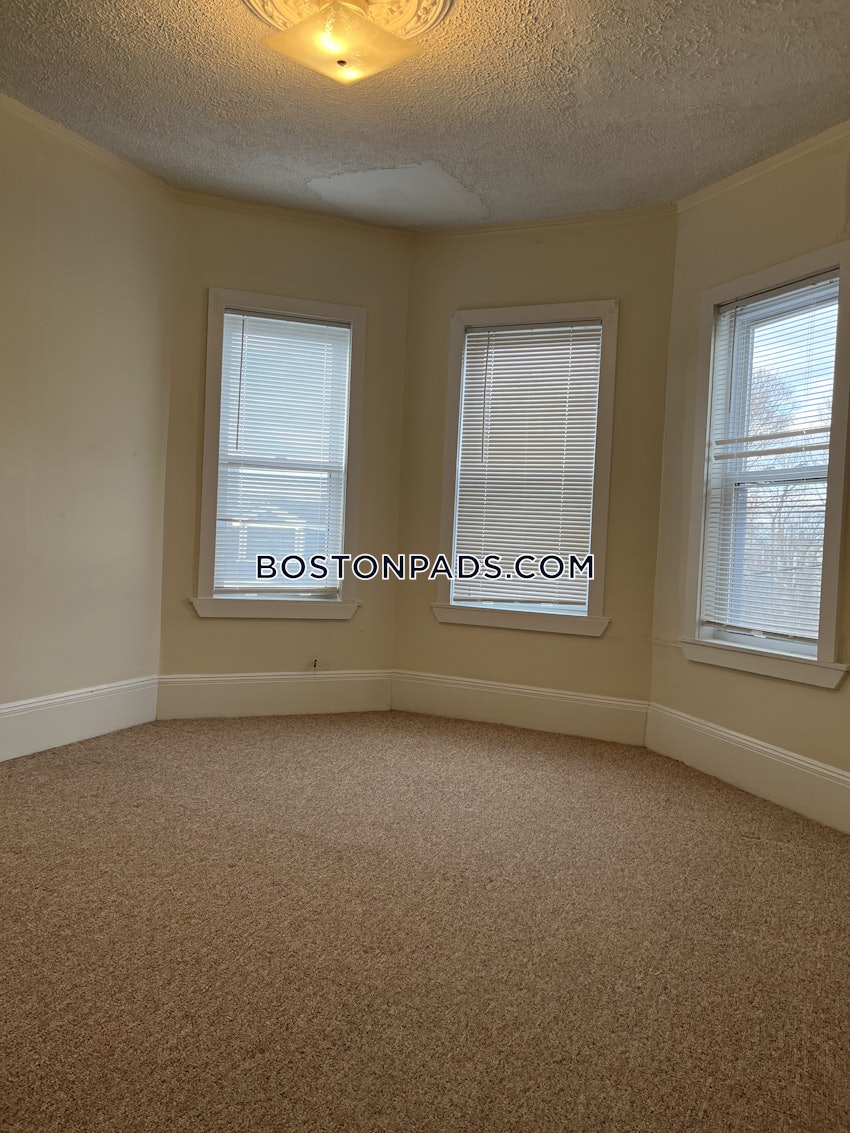 CAMBRIDGE - CENTRAL SQUARE/CAMBRIDGEPORT - 1 Bed, 1 Bath - Image 1