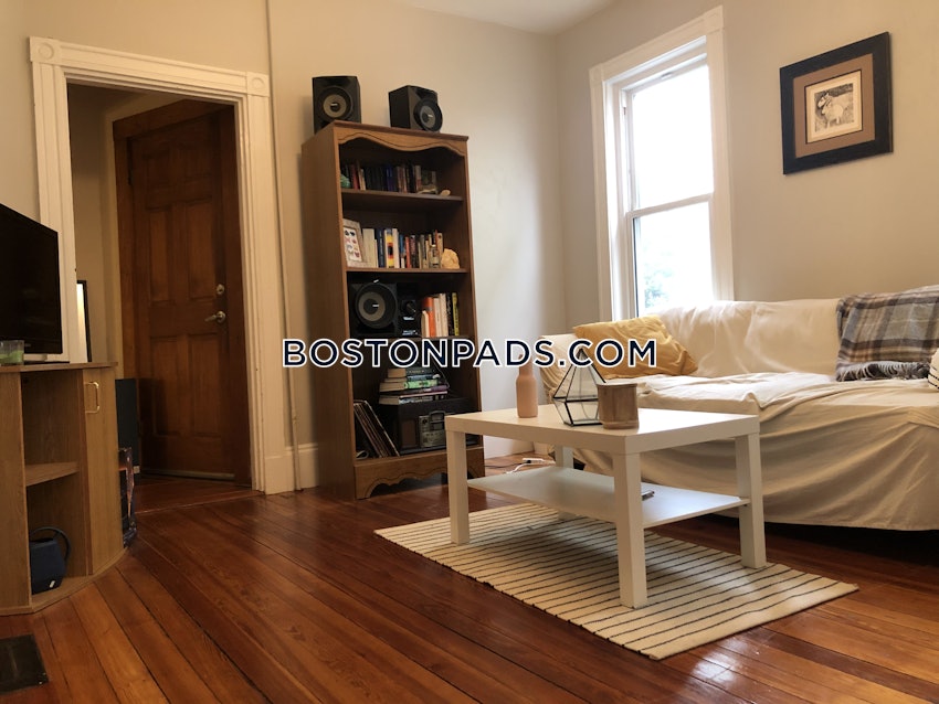 CAMBRIDGE - INMAN SQUARE - 3 Beds, 1 Bath - Image 5