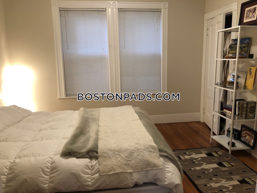 CAMBRIDGE - INMAN SQUARE - 3 Beds, 1 Bath - Image 8