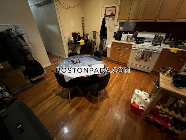 Boston - $4,850+ /mo