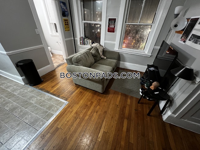 Boston - $5,050+ /mo