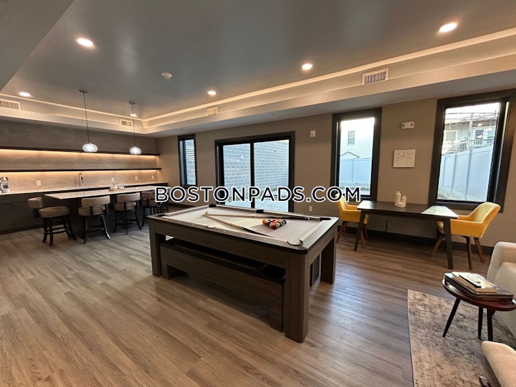 Saratoga St., Boston