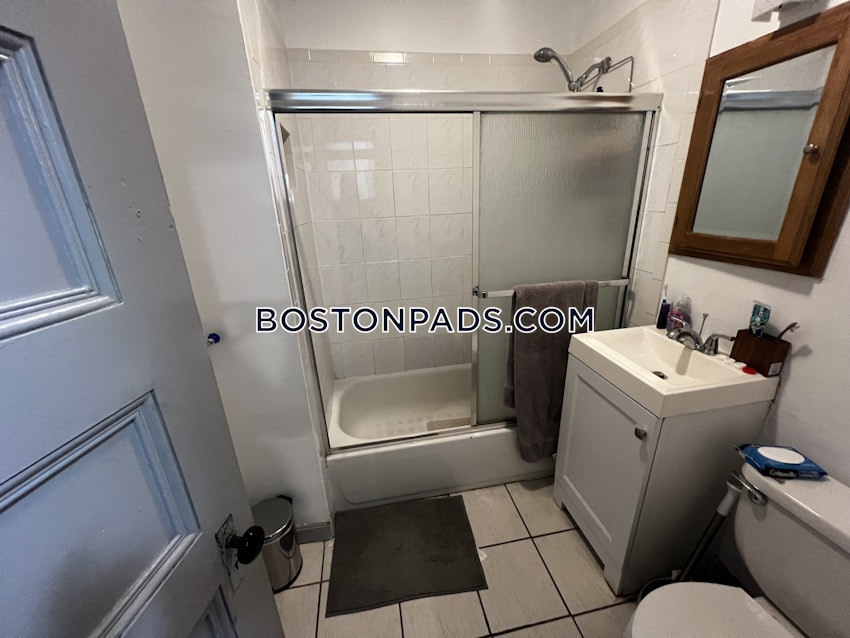 BOSTON - MISSION HILL - 3 Beds, 1 Bath - Image 7