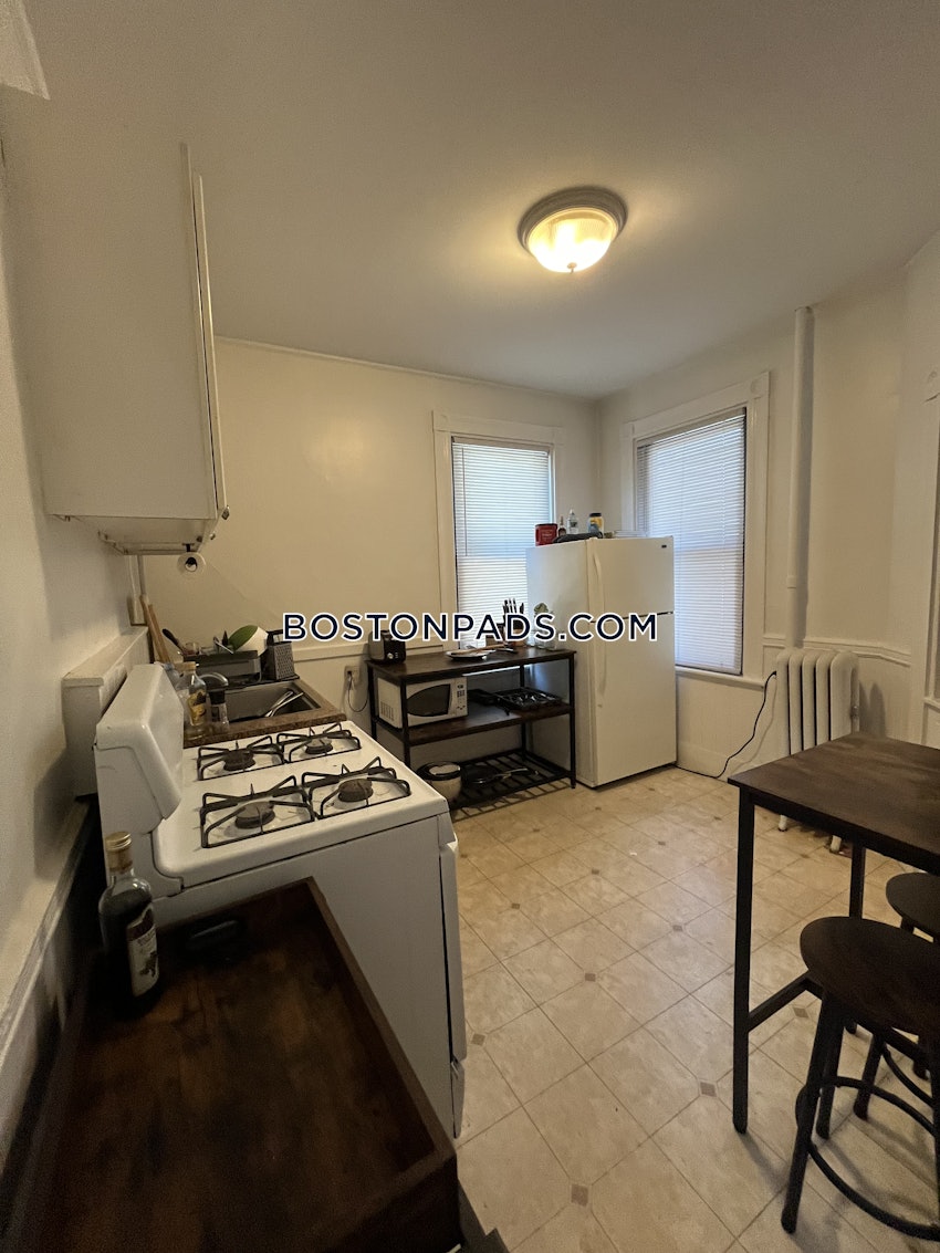 SOMERVILLE - EAST SOMERVILLE - 1 Bed, 1 Bath - Image 3