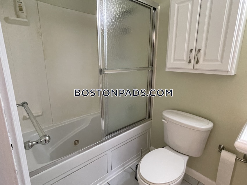 BOSTON - BRIGHTON - BOSTON COLLEGE - 3 Beds, 2 Baths - Image 13