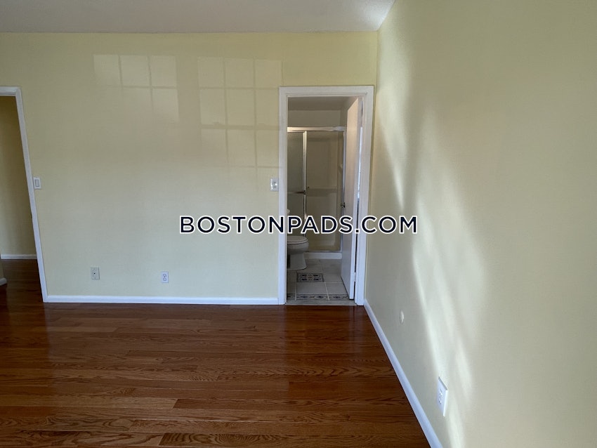 BOSTON - BRIGHTON - BOSTON COLLEGE - 3 Beds, 2 Baths - Image 16