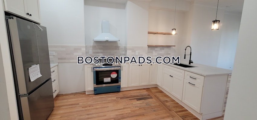 BOSTON - FORT HILL - 3 Beds, 3 Baths - Image 1