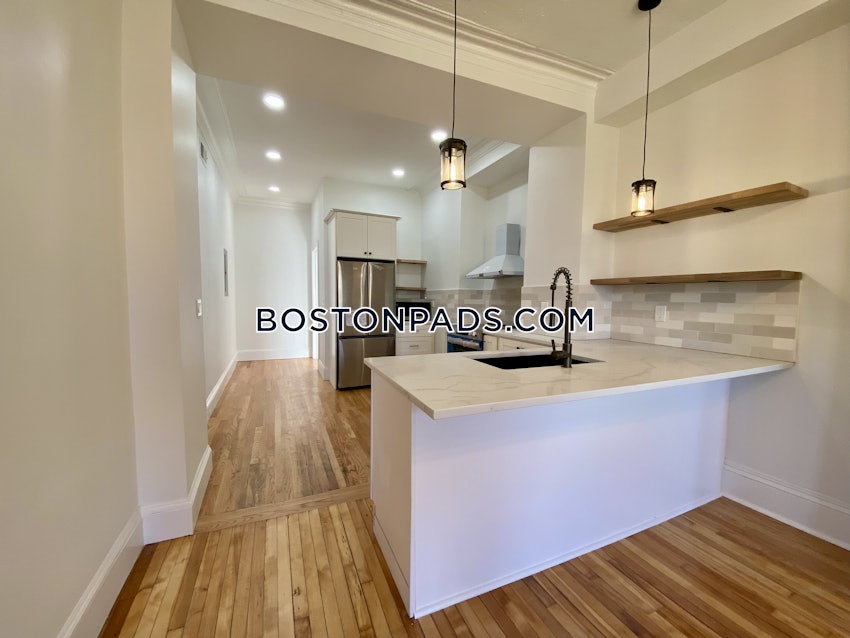 BOSTON - FORT HILL - 3 Beds, 3 Baths - Image 19