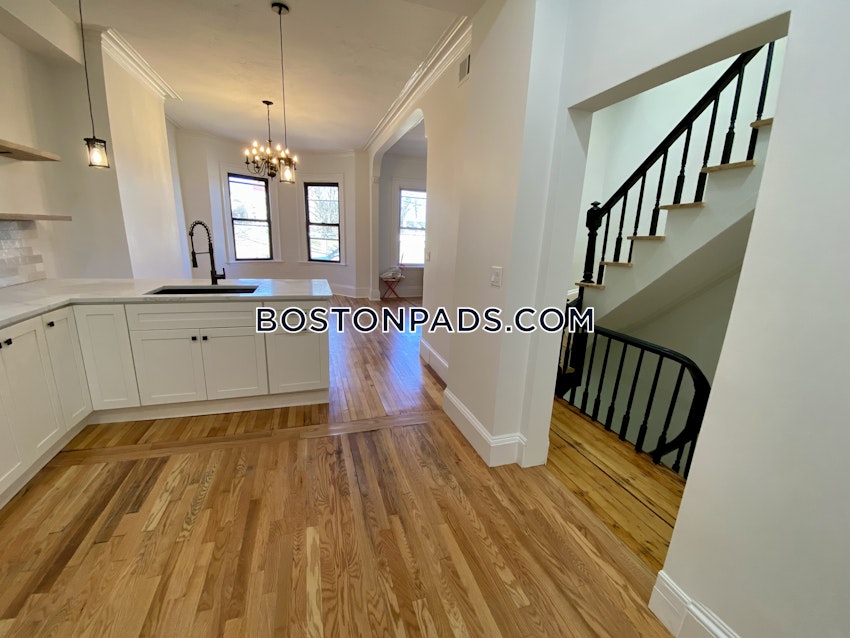 BOSTON - FORT HILL - 3 Beds, 3 Baths - Image 22