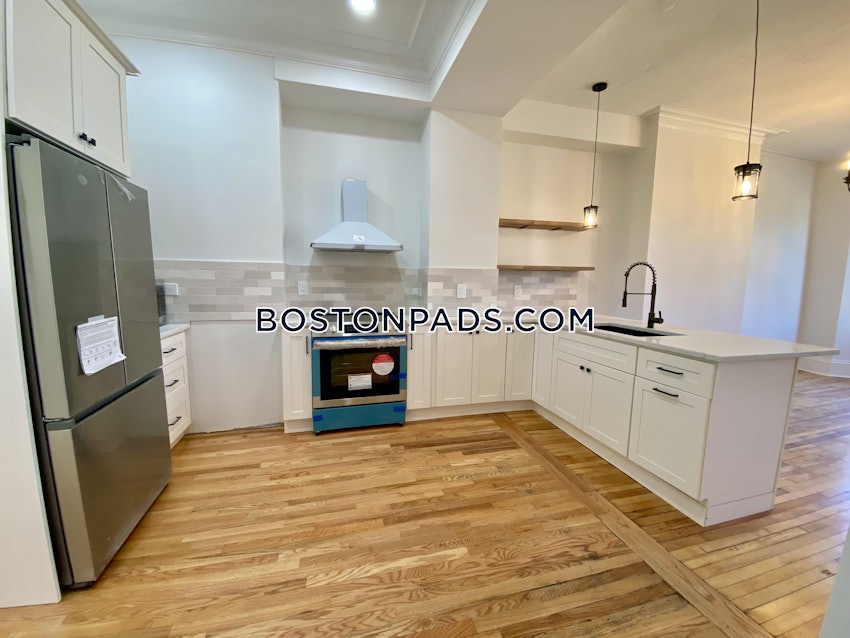BOSTON - FORT HILL - 3 Beds, 3 Baths - Image 21