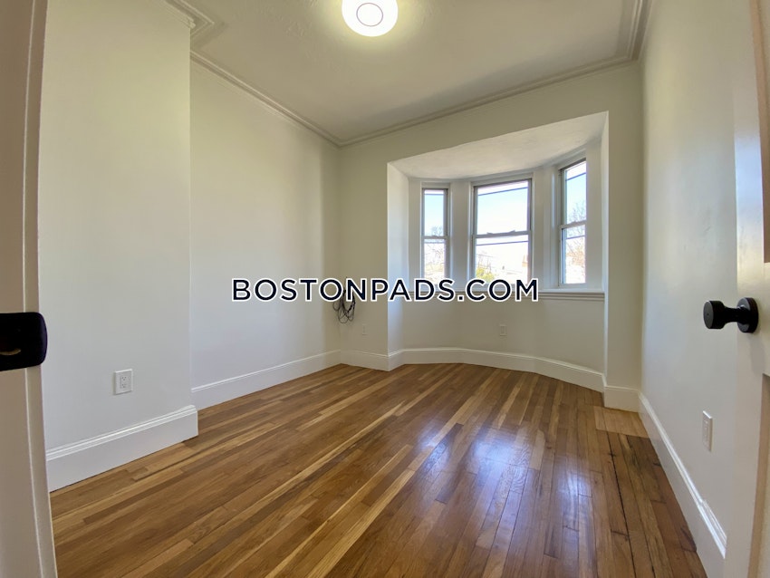 BOSTON - FORT HILL - 3 Beds, 3 Baths - Image 14