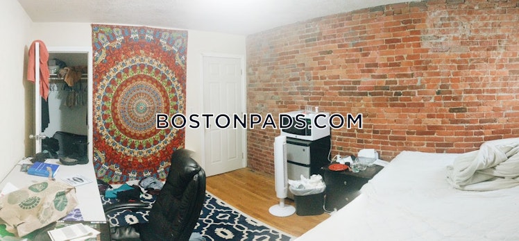 Hammond St., Roxbury Crossing