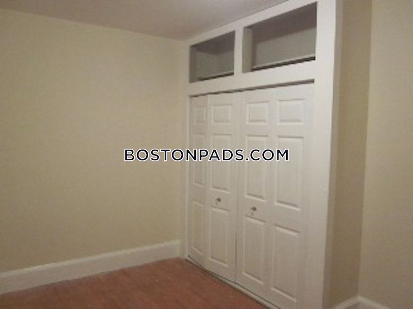 BOSTON - WEST ROXBURY - 2 Beds, 1 Bath - Image 4