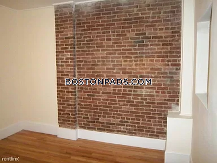 Boston - $2,200+ /month
