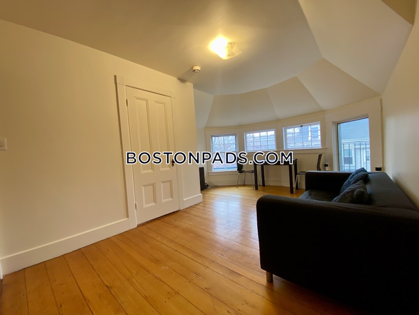 CAMBRIDGE - CENTRAL SQUARE/CAMBRIDGEPORT - 1 Bed, 1 Bath - Image 18