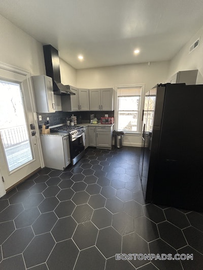 Dorchester 4 Bed 2 Bath BOSTON Boston - $4,550 50% Fee